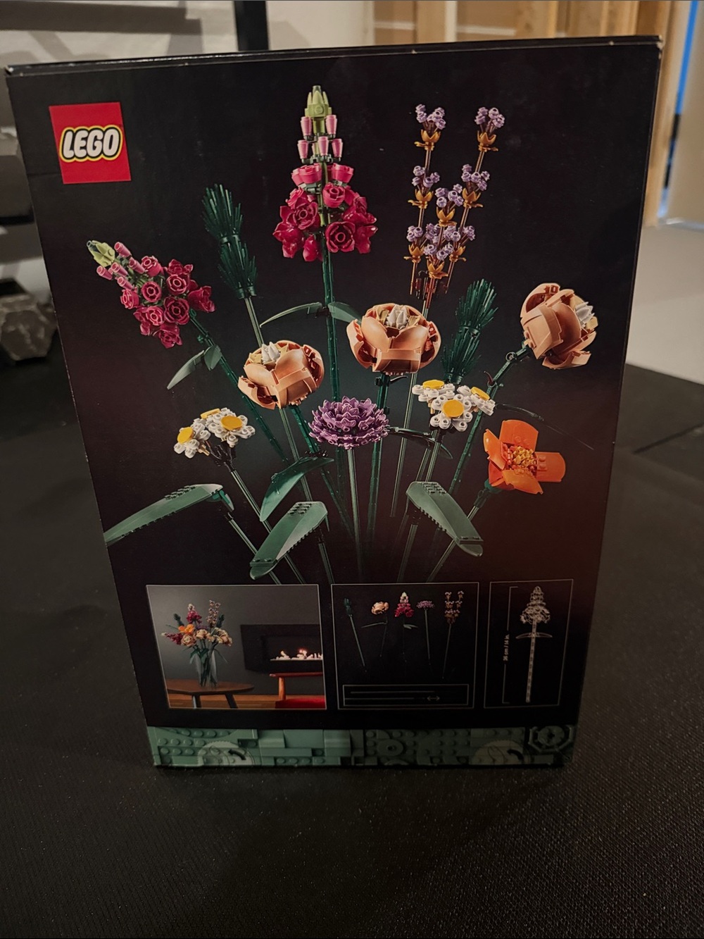 Lego Flower Bouquet 10280 BNIB - Picture 2 of 3